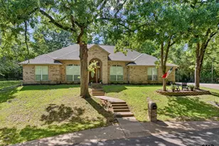 23610 Greenway Dr, Bullard, TX 75757 - Photo 2