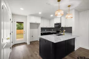 917 Crosby St, Tyler, TX 75701 - Photo 14