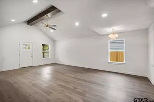 917 Crosby St, Tyler, TX 75701 - Photo 10