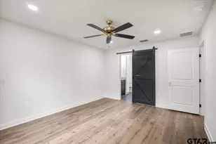 917 Crosby St, Tyler, TX 75701 - Photo 22