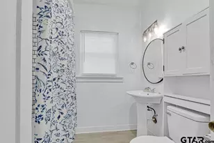 831 W Houston St, Tyler, TX 75702 - Photo 16