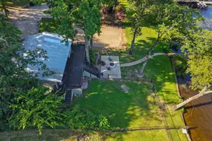 1907 East Lake, Gladewater, TX 75647 - Photo 2