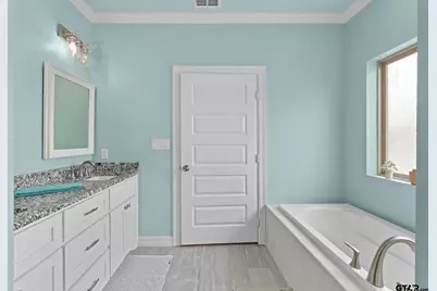 22477 County Road 2166, Troup, TX 75789 - Photo 20