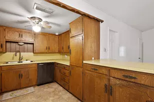 509 Park St, Gilmer, TX 75644 - Photo 20