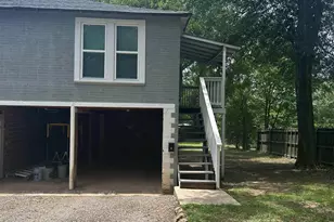 318 E South St, Lindale, TX 75771 - Photo 2