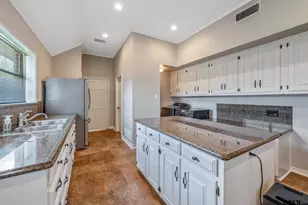 6500 Hollytree Cir, Tyler, TX 75703 - Photo 16