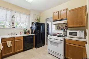 111 Rowland Pl, Tyler, TX 75701 - Photo 8