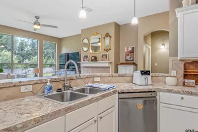 1902 Golden Bay, Whitehouse, TX 75791 - Photo 8