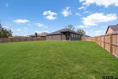 16134 Crossing Circle, Lindale, TX 75771 - Photo 38