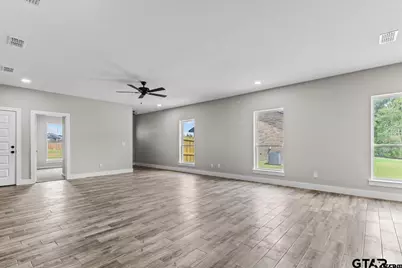 16134 Crossing Circle, Lindale, TX 75771 - Photo 14