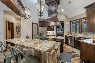 1408 Pine Wilderness Dr, Queen City, TX 75572 - Photo 8
