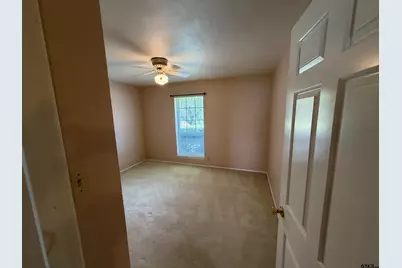 1311 Larkspur, Tyler, TX 75703 - Photo 12