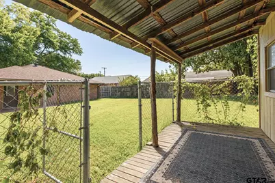 817 Howard St, Jacksonville, TX 75766 - Photo 34