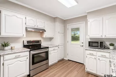 817 Howard St, Jacksonville, TX 75766 - Photo 26