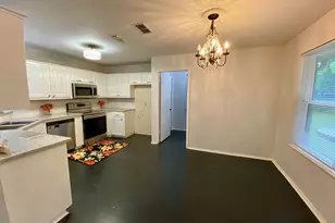 404 W Briar Ct, Overton, TX 75684 - Photo 8