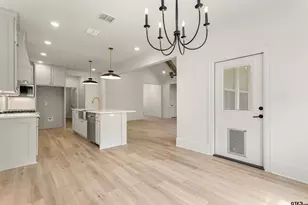 5300 Hollytree Dr, Tyler, TX 75703 - Photo 16