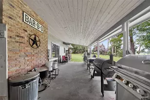 2401 Lake Park Ln, Jacksonville, TX 75766 - Photo 40
