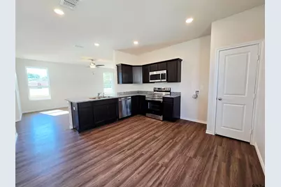 611 Park Central, Chandler, TX 75758 - Photo 4