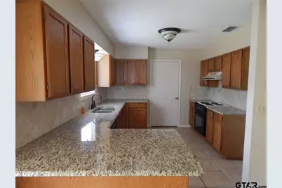 808 Corey, Whitehouse, TX 75791 - Photo 24