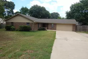 808 Corey, Whitehouse, TX 75791 - Photo 2