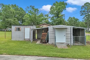 600 N Lake St, Waskom, TX 75692 - Photo 32