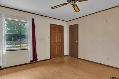 600 N Lake St, Waskom, TX 75692 - Photo 4