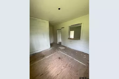 401 S Joy Street, Troup, TX 75789 - Photo 2