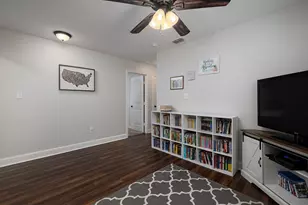 416 Hyde Park Dr, Chandler, TX 75758 - Photo 16