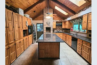 395 Bolding Rd, Marshall, TX 75670 - Photo 2