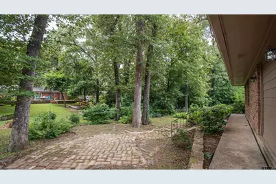 2321 Brookhaven Dr, Tyler, TX 75701 - Photo 4