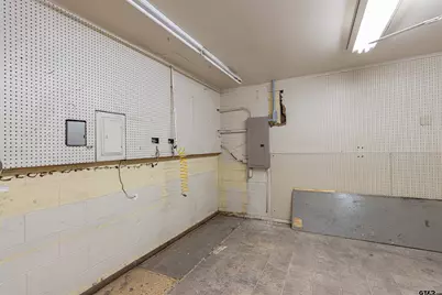 3037 E 5th St, Tyler, TX 75701 - Photo 8