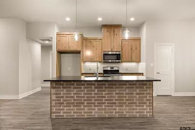 1676 Legacy Dr, Tyler, TX 75703 - Photo 2