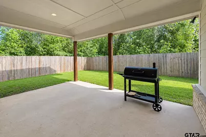 2305 Debby Ln, Tyler, TX 75701 - Photo 36