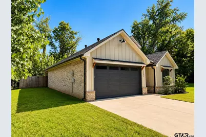 2305 Debby Ln, Tyler, TX 75701 - Photo 4