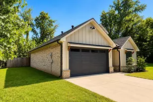 2305 Debby Ln, Tyler, TX 75701 - Photo 4