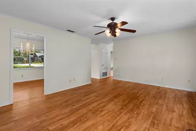 612 Leach St, Kilgore, TX 75662 - Photo 4