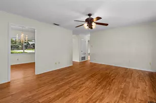 612 Leach St, Kilgore, TX 75662 - Photo 4