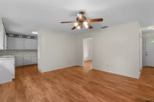 612 Leach St, Kilgore, TX 75662 - Photo 6