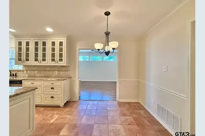 3308 Moss, Tyler, TX 75707 - Photo 10