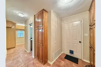 3308 Moss, Tyler, TX 75707 - Photo 16