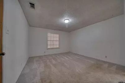 2005 Majestic Pace St, Longview, TX 75604 - Photo 14