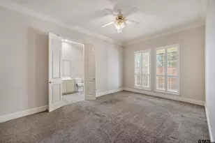 2431 Homestead Ln, Tyler, TX 75701 - Photo 16