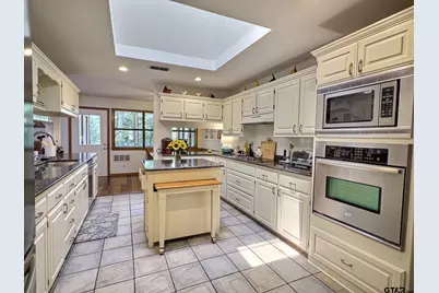 179 Brazos Bnd, Holly Lake Ranch, TX 75765 - Photo 10