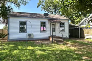 112 E Lakeview, Henderson, TX 75652 - Photo 2