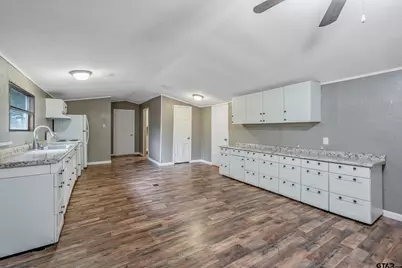 360 W Elm Street, Murchison, TX 75778 - Photo 4