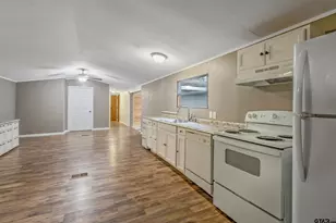 360 W Elm St, Murchison, TX 75778 - Photo 10