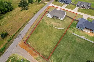 16306 Rainier, Lindale, TX 75771 - Photo 2