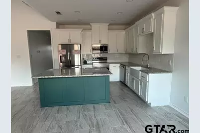 107 Silvey Dr, Henderson, TX 75652 - Photo 4