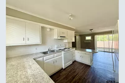11488 Spur 248 Unit 1, Tyler, TX 75707 - Photo 2