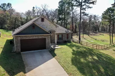 20851 Lakeview Dr., Flint, TX 75762 - Photo 2